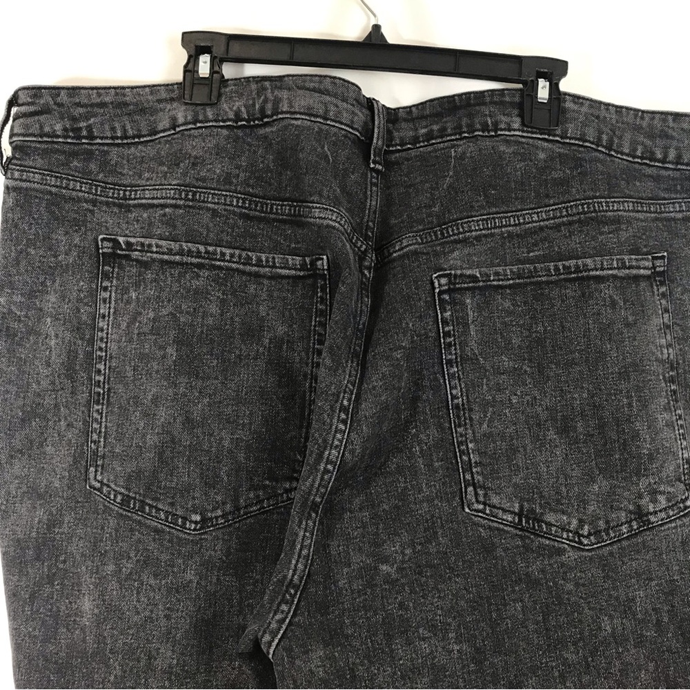 Old Navy Women High-Rise OG Straight Jeans - Picture 5 of 16